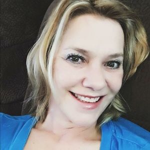 Meet your Posher, Lynda